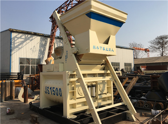 怎么驗(yàn)收裝好的混凝土攪拌機(jī)？